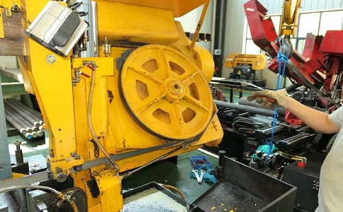 渔薪镇金属带锯床的日常使用和保养注意事项！